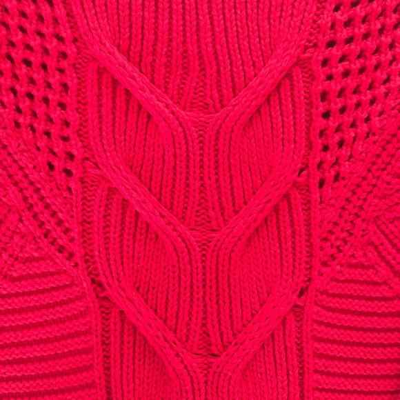 Express Sweater NWT - Picture 3 of 6